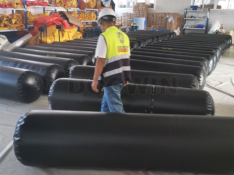 INFLATABLE-FENDERS-AND-BUOYS