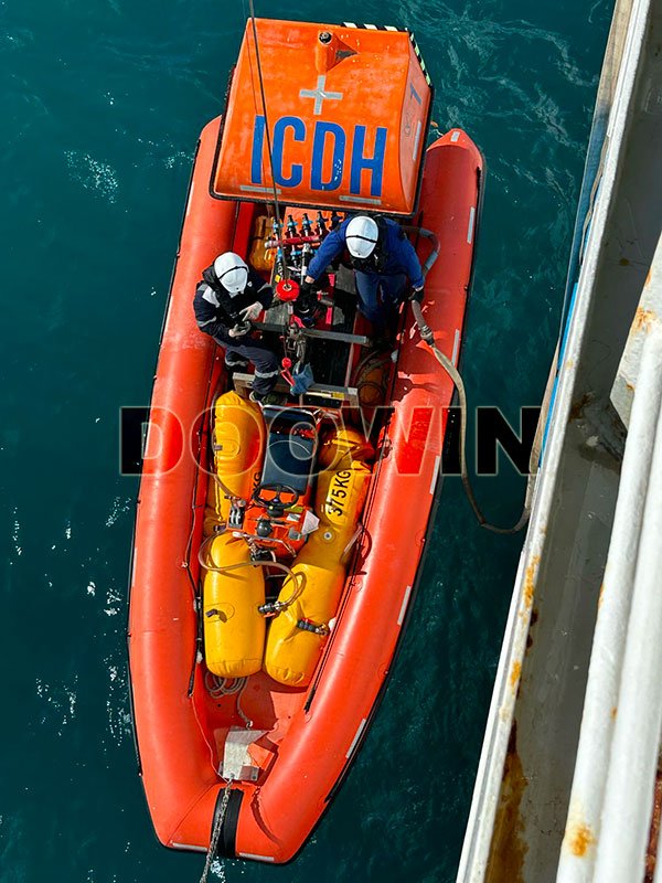 lifeboat-load-test-water-bags