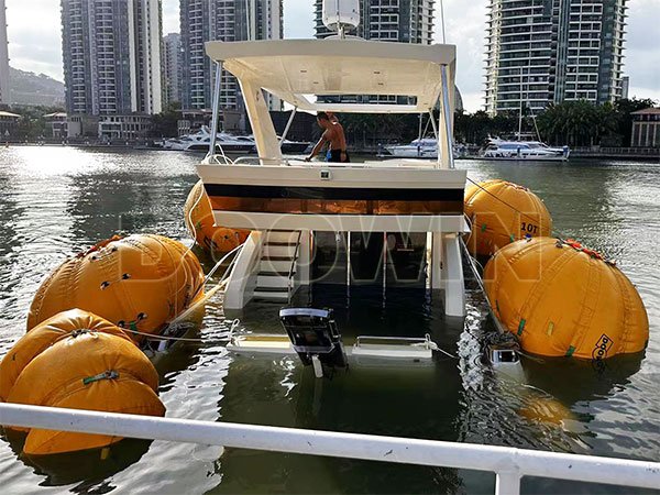 marine-salvage-underwater-air-lift-bags