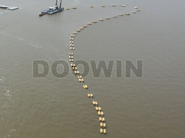 twin-boom-cable-float