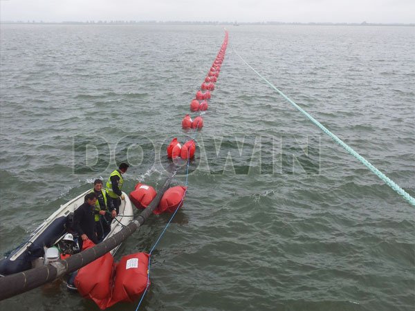 twin-chamber-cable-floats