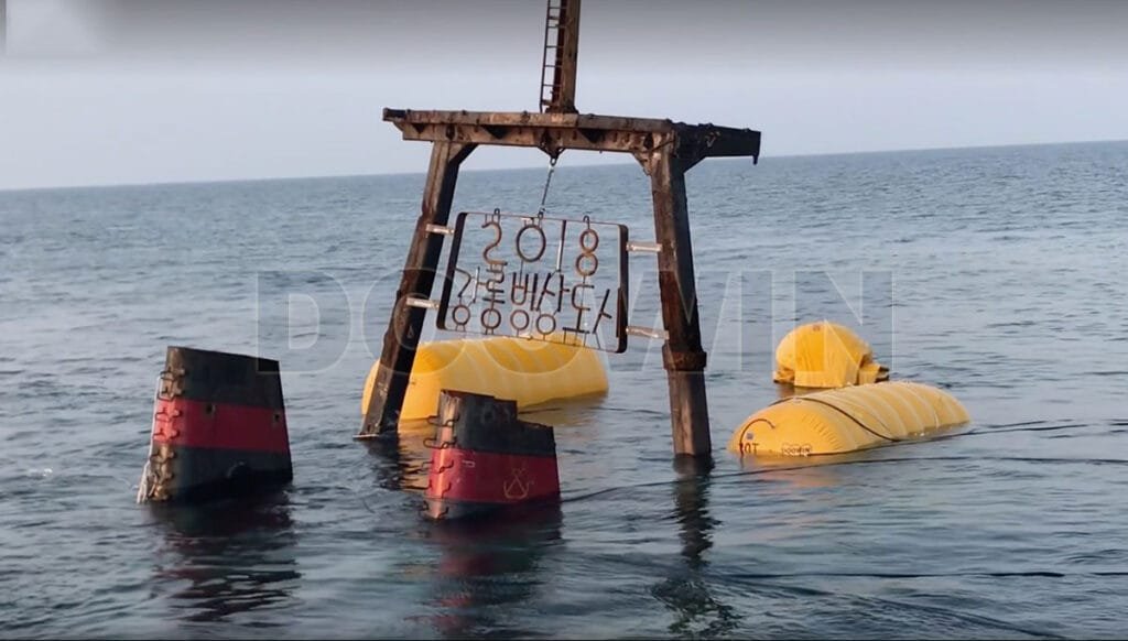 inflatable-buoyancy-units-for-boat-sinking